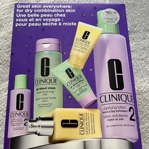 Clinique holiday gift set NIB
